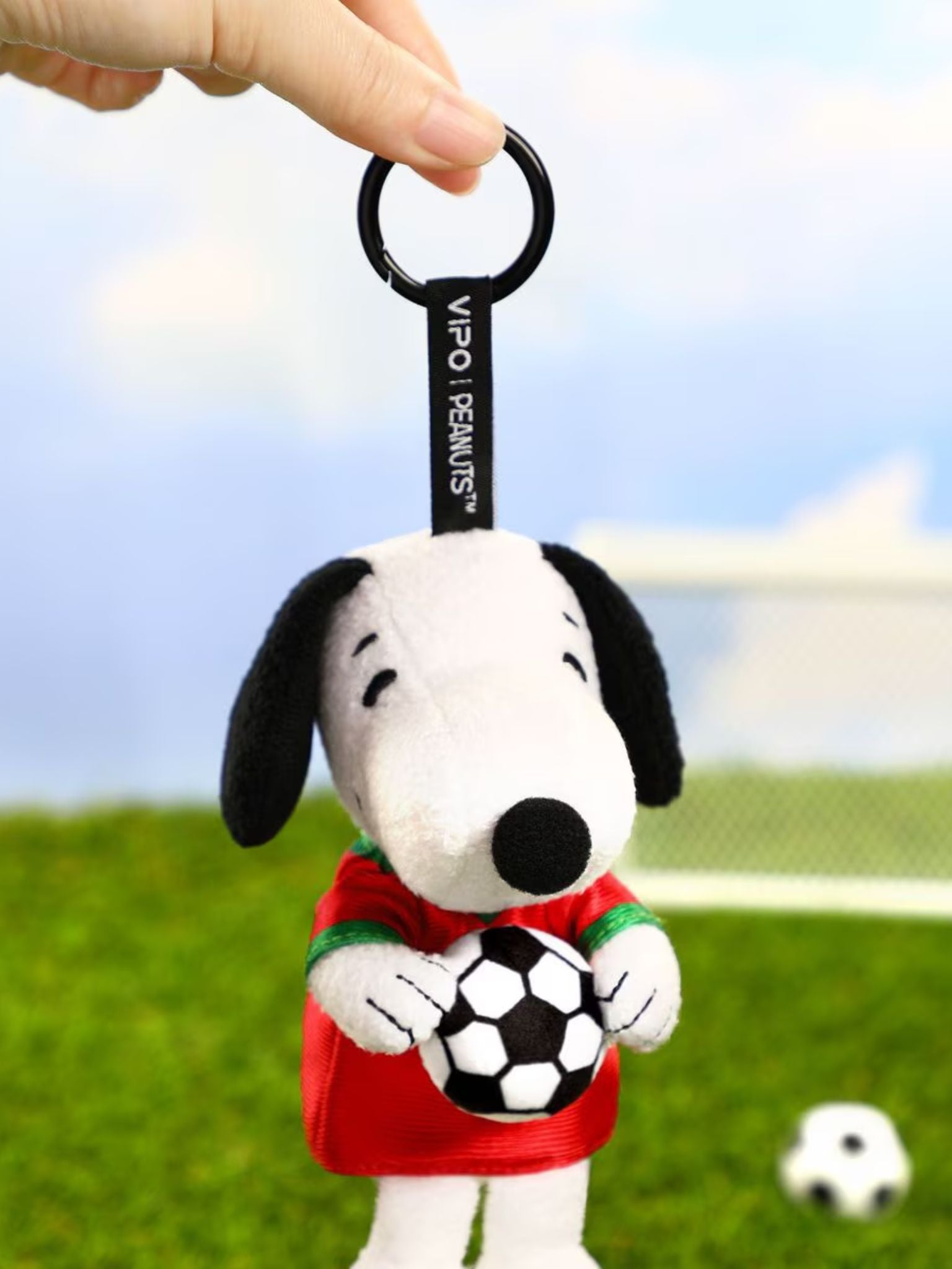 VIPO x Peanuts Football Plush Keychain Blind Box - ActionCity