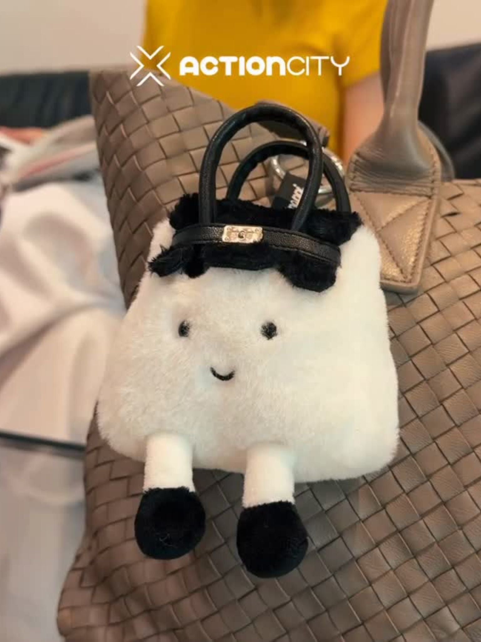 celebrATE ポップアップ　プラッシュバッグ　PLUSH BAG パピーム Pre-Order] Lollipoppi Plush Bag Charm Blind Box – ActionCity