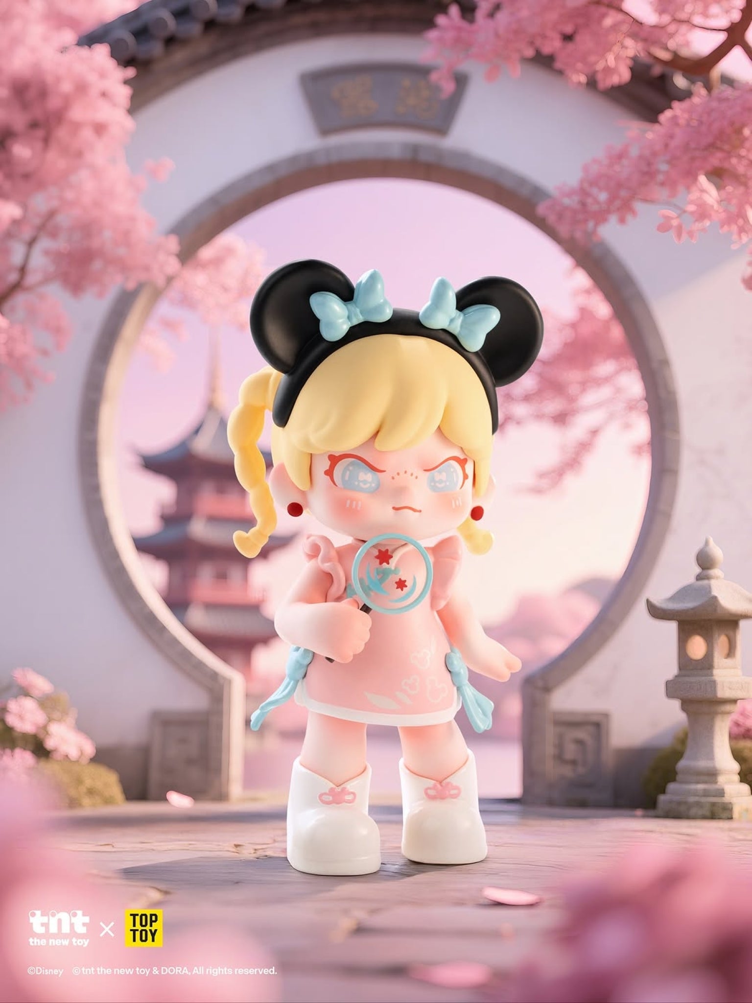 Disney DORA Loves Mickey Series Figures - ActionCity