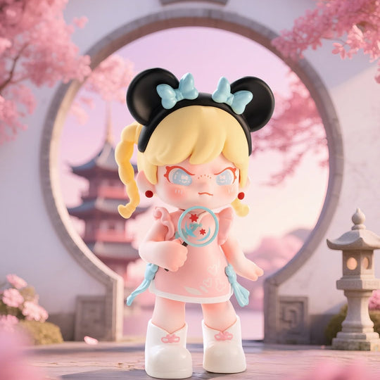 Disney DORA Loves Mickey Series Figures