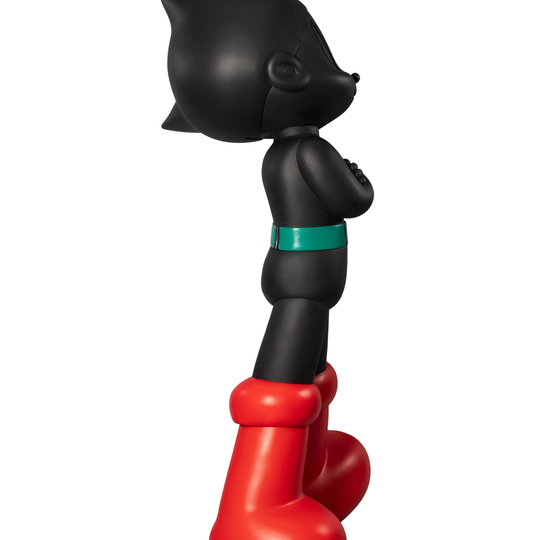 TZKH-018F - VINYL - Astro Boy Cross Arms - Black