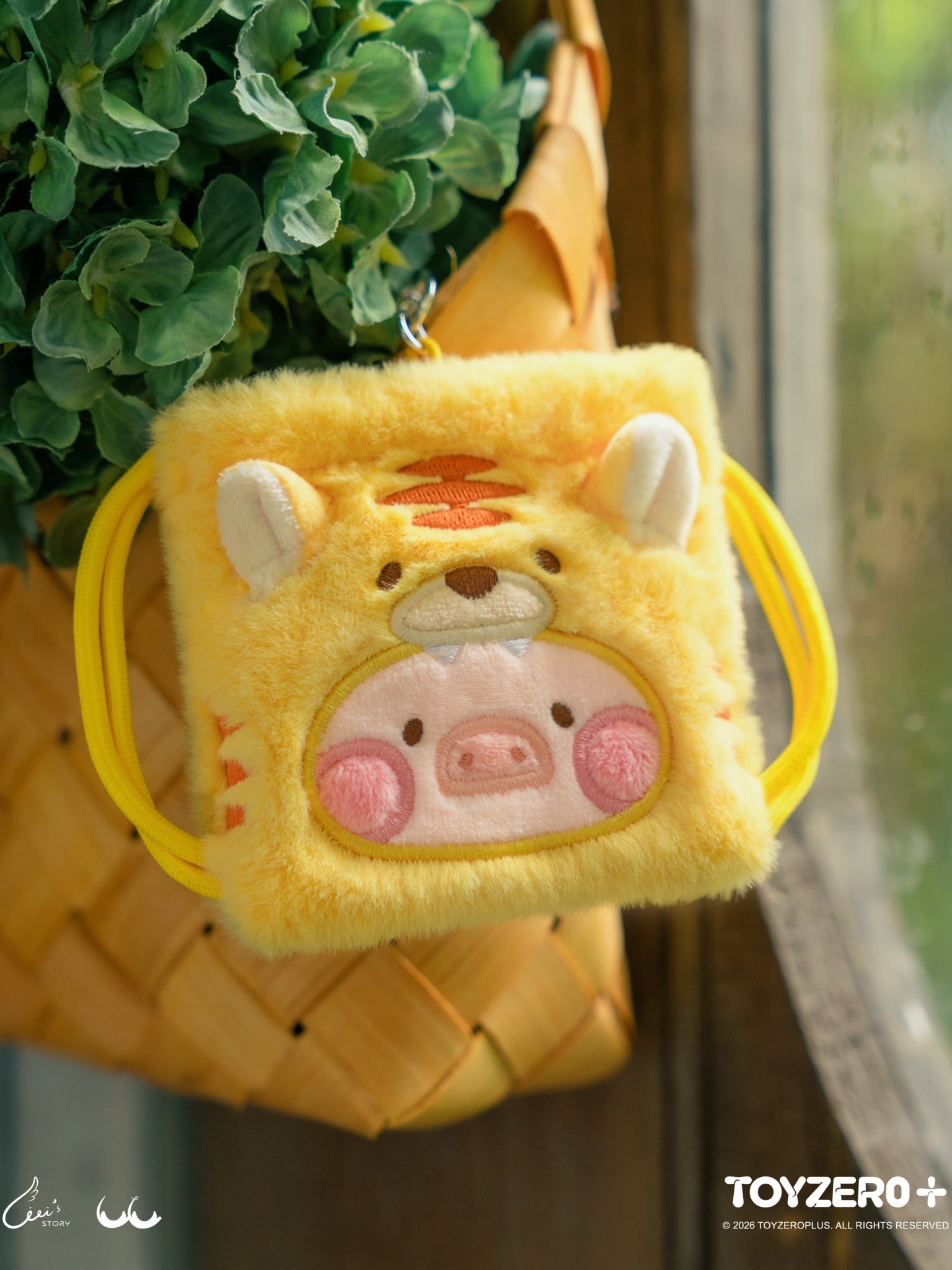 LuLu the Piggy Animal Party Vol. 2 - Mini Drawstring Plush Earphone Bag Keychain