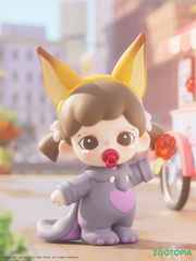 [Pre-Order] Zoraa loves Finnick Figurine