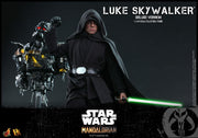 DX23B- Star Wars: The Mandalorian™ - 1/6th scale Luke SkywalkerTM (Deluxe Version) 1/6th Scale Collectible Figure (Special Edition)