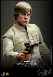 DX24 - Star Wars: The Empire Strikes Back™ - 1/6th scale Luke Skywalker (Bespin™) Collectible Figure