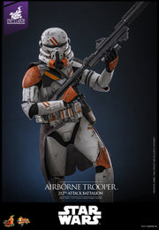 [Pre-Order] MMS794 - Star Wars: Episode III Revenge of the Sith™ - 1/6th scale Airborne Trooper (212th Attack Battalion) Collectible Figure [Hot Toys Exclusive]