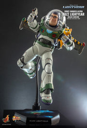 MMS635 - Lightyear - 1/6th scale Space Ranger Alpha Buzz Lightyear Collectible Figure (Deluxe Version)
