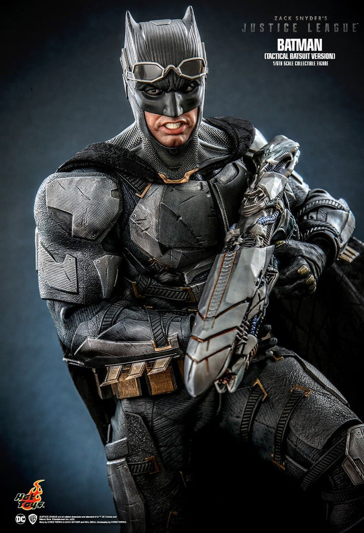 TMS085 - 1/6th scale Batman (Tactical Batsuit Version)