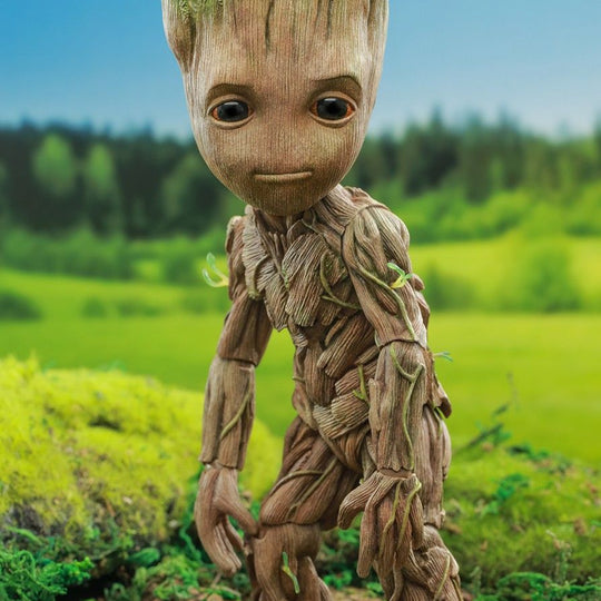 TMS089 - I Am Groot - Groot Collectible Figure (Deluxe Version)