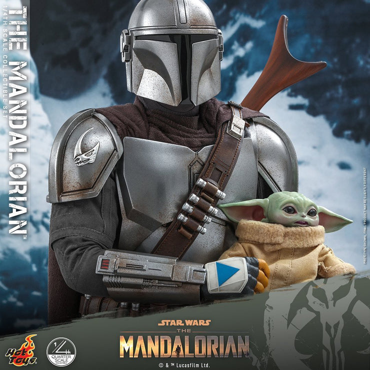 QS016 - Star Wars™ The Mandalorian™ - 1/4th scale The Mandalorian & The Child Collectible Set