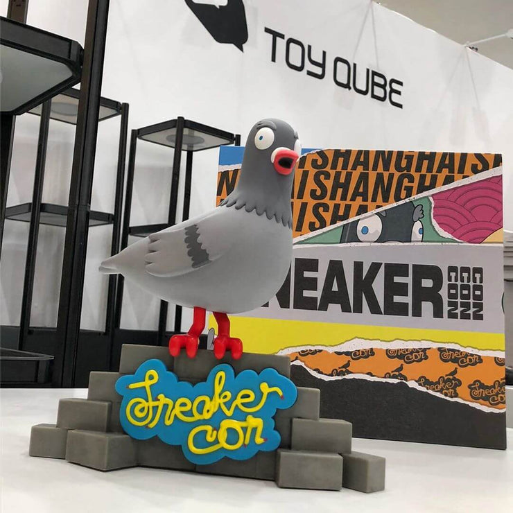 Flock with Us! New Pigeon (RED) by Jeff Staple x SneakerCon x ToyQube - ActionCity