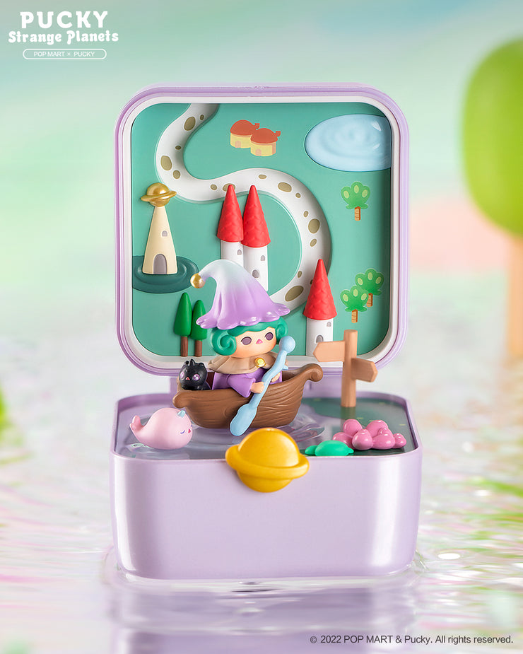 POP MART Pucky Strange Stars Series Scene