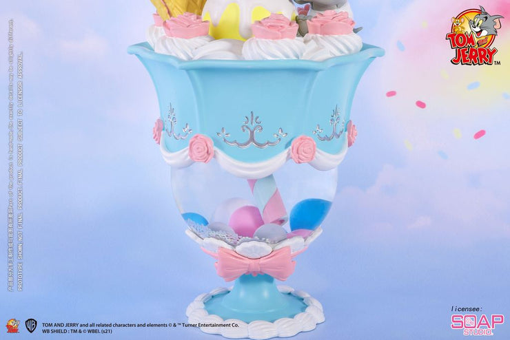 CA307 Tom and Jerry Candy Parfait Snow Globe
